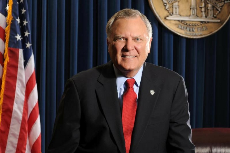 Governor Deal: Don't make the same mistake you made with the Green Bay bet. We're here to help. (photo courtesy Georgia Governor's Office)